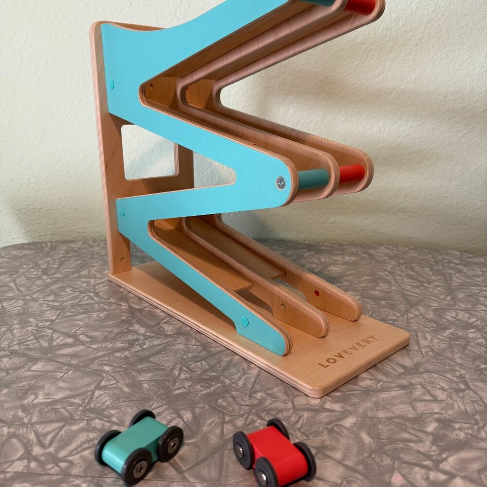 LOVEVERY Race & Chase Ramp